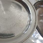 Dessous de carafe métal argenté Christofle contours perlés