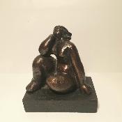 Sculpture contemporaine femme en bronze à la cire perdue